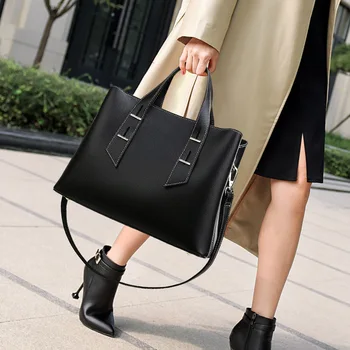 Новая Простая Женская сумка-тоут из Мягкой Кожи для поездок на работу, Европейская и Американская Модная Сумка через плечо